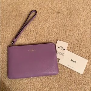 Coach Wristlet! (BRAND NEW!)